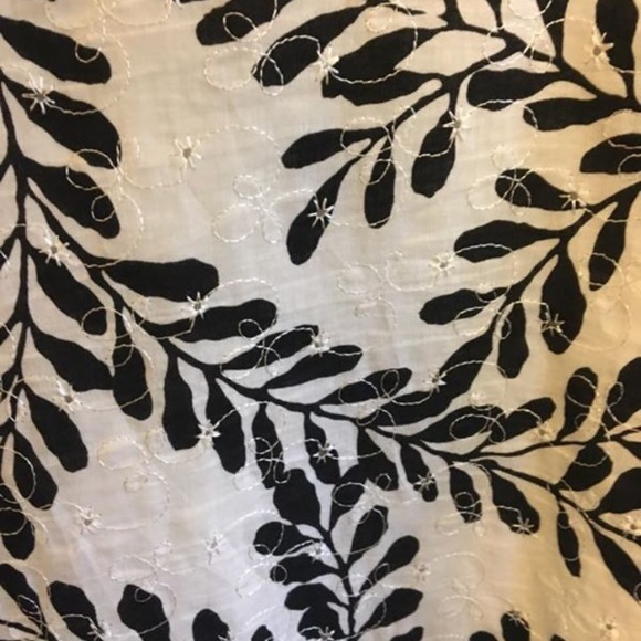 Black and white floral dress - Picture 6 of 6